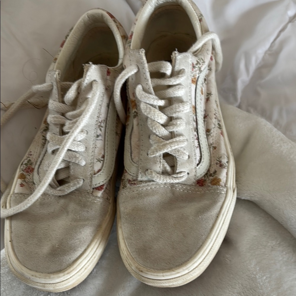 Floral White Sneakers